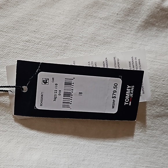 NWT size 18 Tommy jeans button fly - Picture 3 of 4